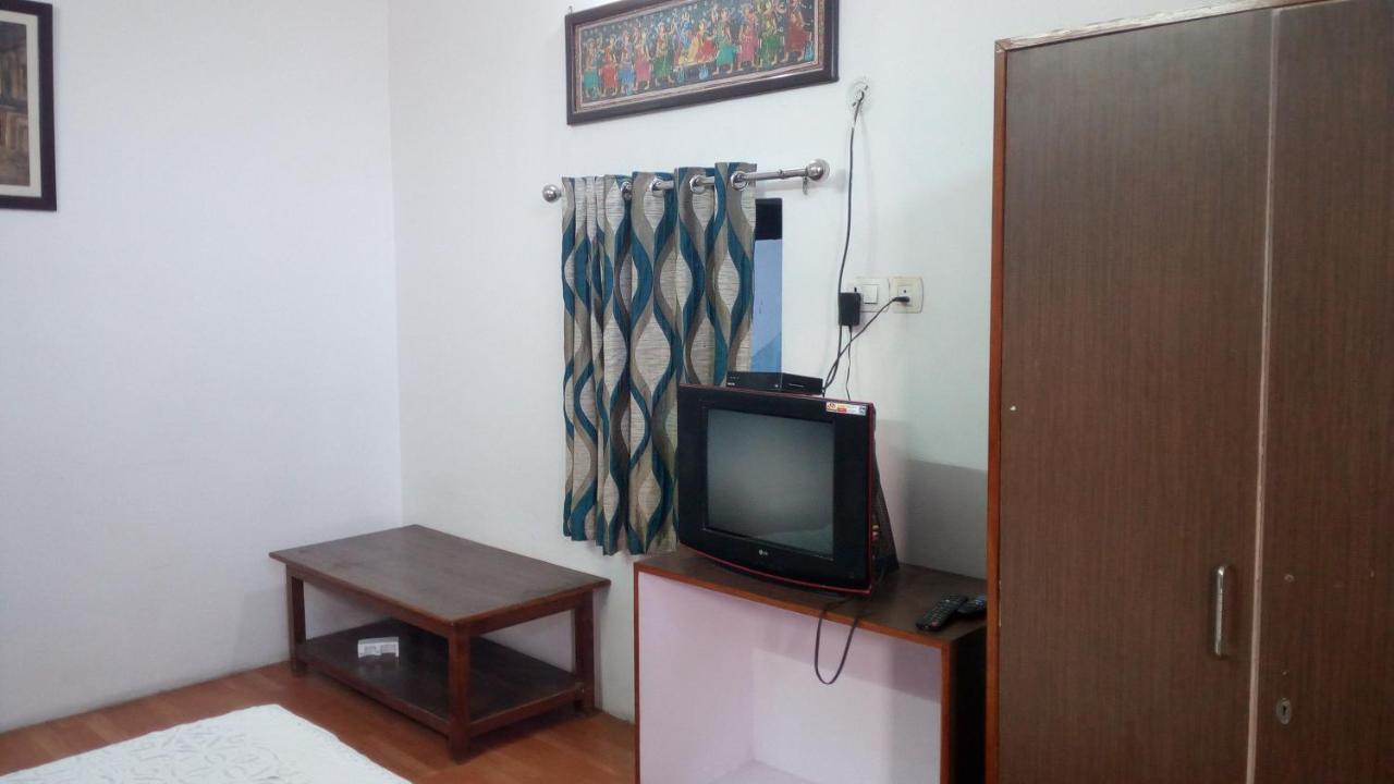 Ishan Paying Guest House Varanasi Bagian luar foto